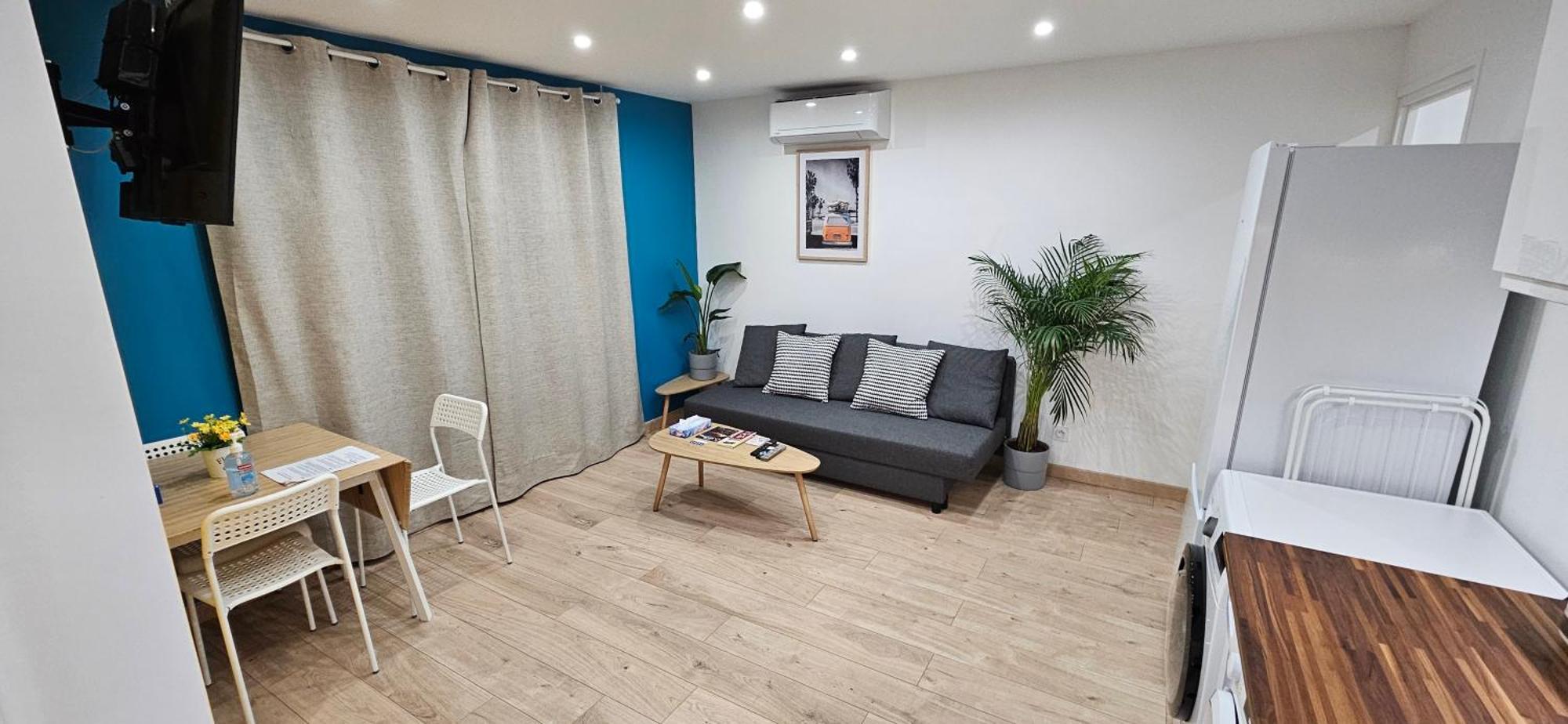 Charmante Maison Avec Jardin Sans Vis-A-Vis Saint-Fons Εξωτερικό φωτογραφία