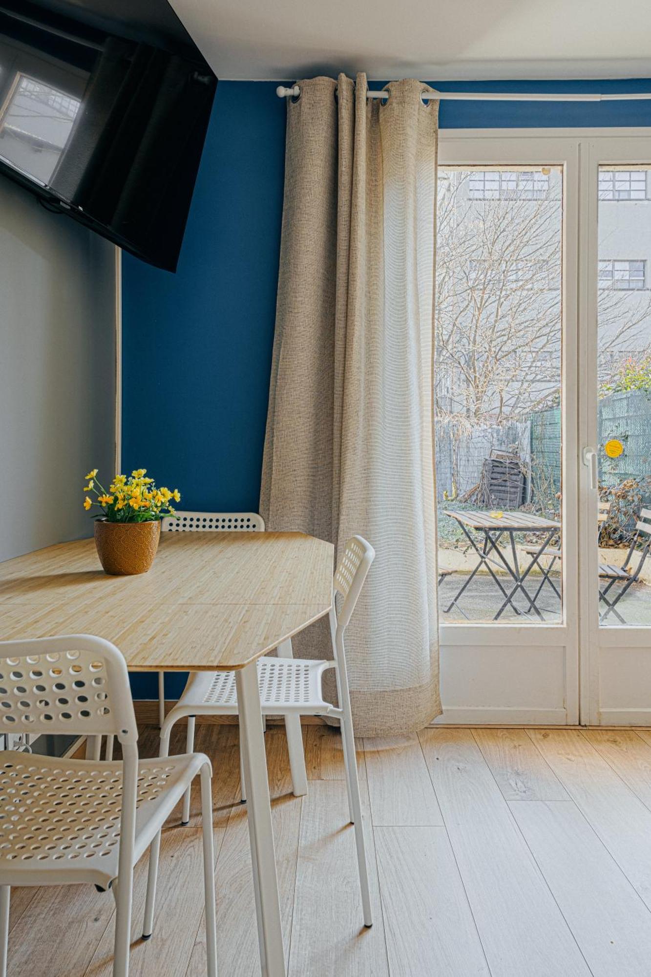 Charmante Maison Avec Jardin Sans Vis-A-Vis Saint-Fons Εξωτερικό φωτογραφία